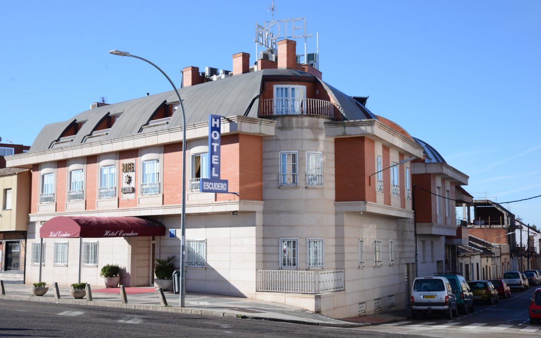 Hotel Escudero **