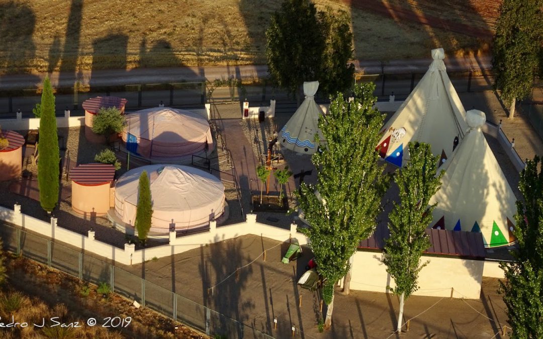 Tipi y yurtas Playas del Vicario